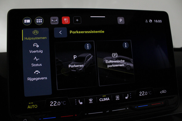 Seat Leon Sportstourer 1.5 TSI Style Business Panorama schuifdak/Stoelverwarming/Camera/Getint glas