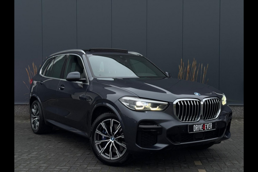 BMW X5 xDrive45e M PACK PANO NAVI CAMERA LED LEDER SPORTVELGEN