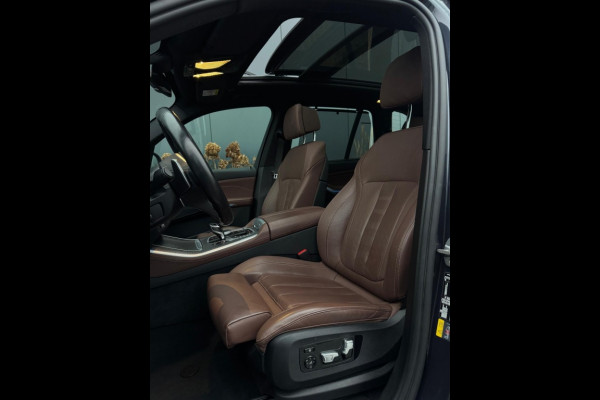 BMW X5 xDrive45e M PACK PANO NAVI CAMERA LED LEDER SPORTVELGEN
