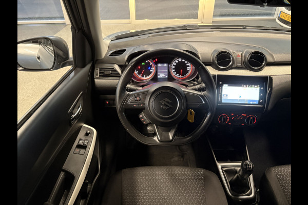 Suzuki Swift 1.2 90pk Select 5-drs. CAMERA/CARPLAY/AIRCO/LED/STOELVERW./16INCH