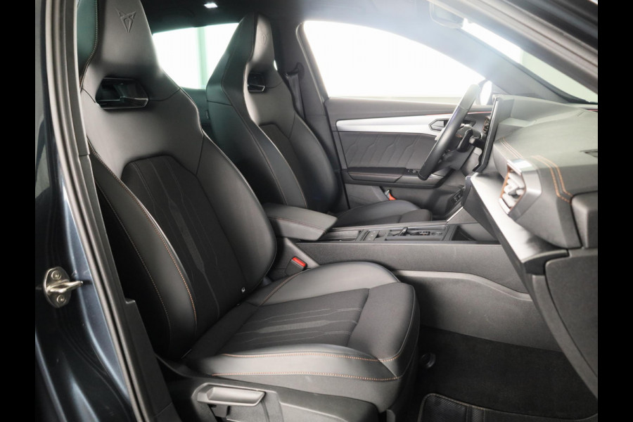 CUPRA Formentor 1.4 TSI e-Hybrid VZ Performance Limited 245 pk Automaat (DSG) | Verlengde garantie | Navigatie | Panoramadak | Parkeersensoren (Park assist) | Achteruitrijcamera | Stoelverwarming |