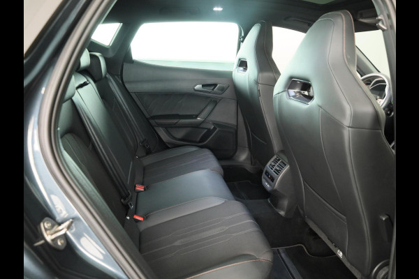 CUPRA Formentor 1.4 TSI e-Hybrid VZ Performance Limited 245 pk Automaat (DSG) | Verlengde garantie | Navigatie | Panoramadak | Parkeersensoren (Park assist) | Achteruitrijcamera | Stoelverwarming |