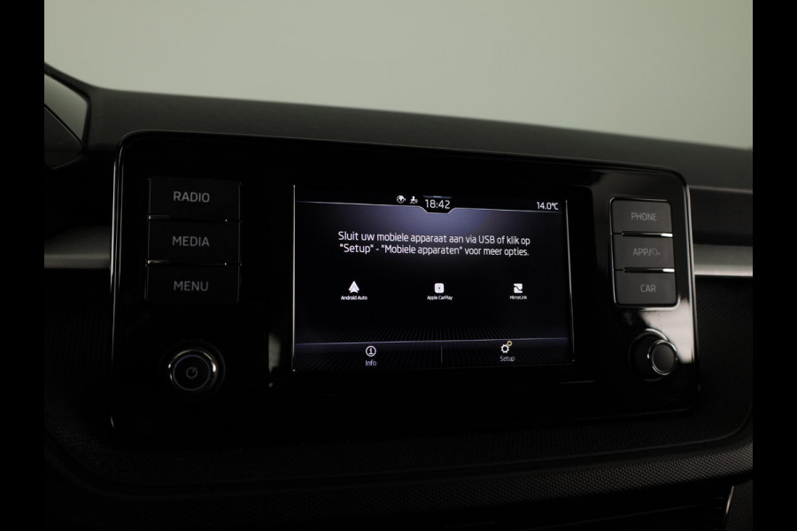 Škoda Fabia 1.0 TSI Ambition 95 pk | Verlengde garantie | Navigatie via App | Parkeersensoren achter | Cruise control | LED koplampen |