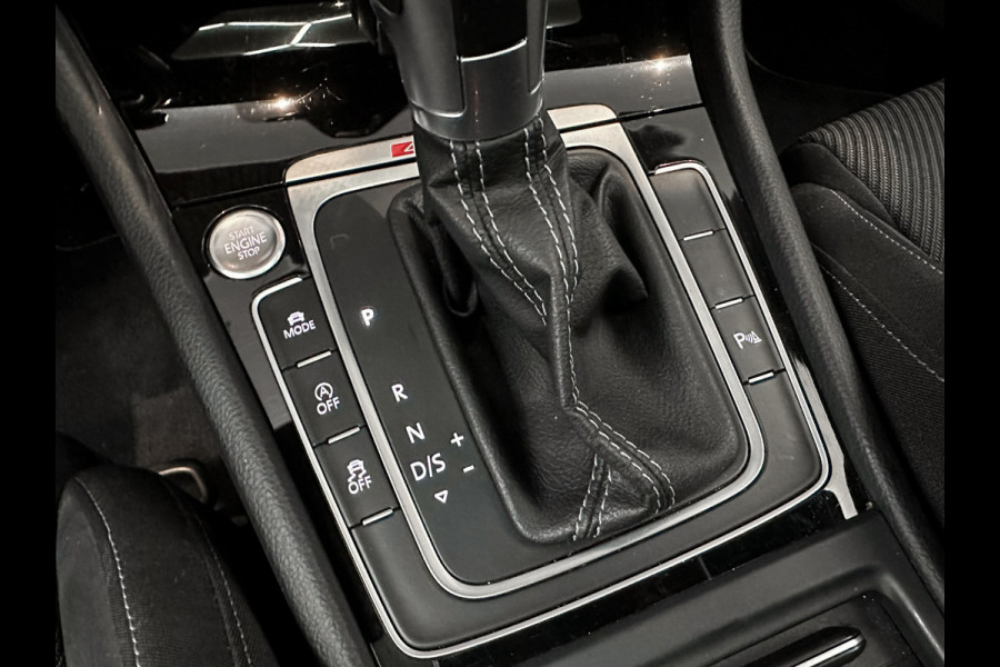 Volkswagen Golf 2.0 TSI 4Motion R Dynaudio|Keyless|Pano|Camera|Maxton