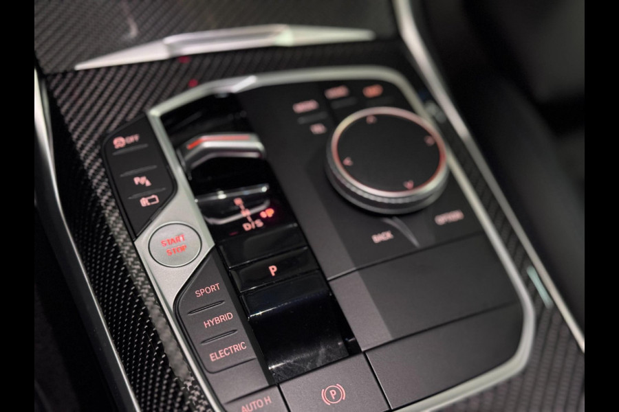 BMW 3 Serie Touring 330e M-SPORT | CARBON | LASERLIGHT | VEEL OPTIES!