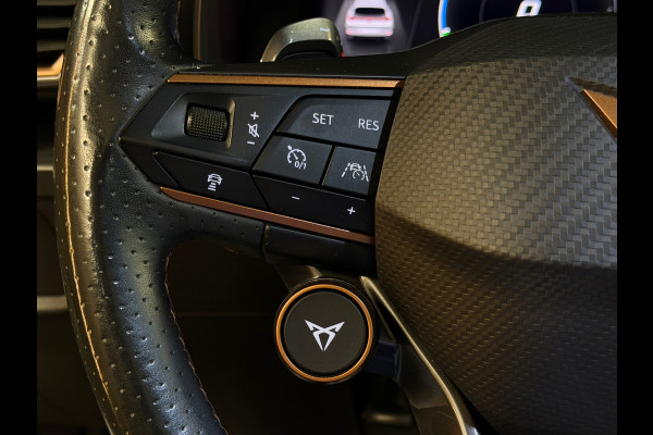 CUPRA Formentor 1.4 e-Hybrid VZ |PANORAMADAK|360CAM|MEMORYSEATS|KEYLESS|CARPLAY|DEALER ONDERHOUDEN|SFEERVERLICHTING|APK|BOMVOL!