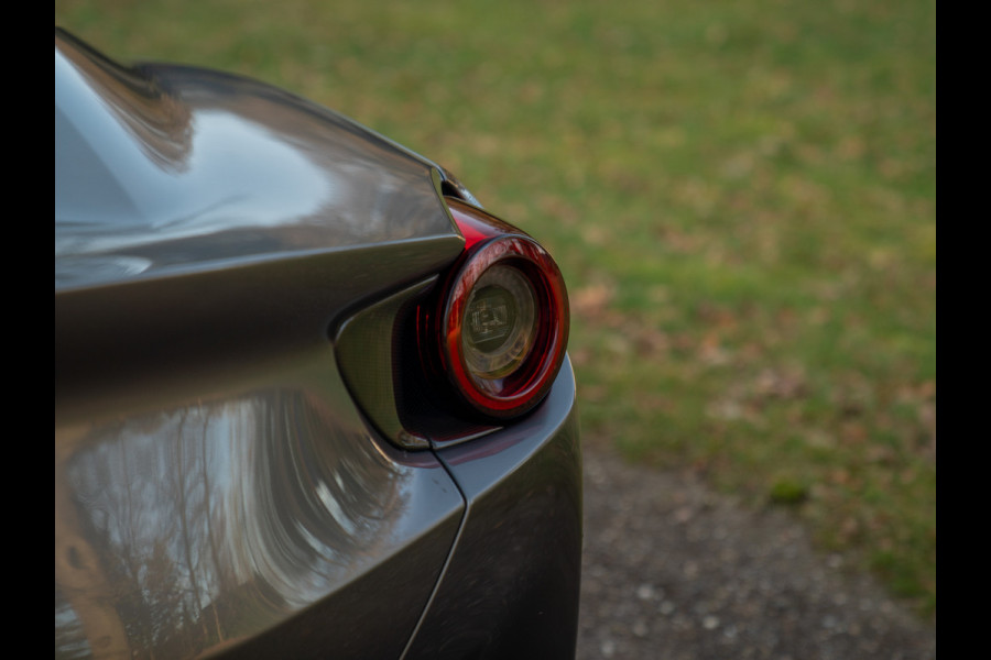 Ferrari Portofino 3.9 V8 HELE | Historical color | JBL | Camera v+a | Carbon exterieur | Orig. NL | CarPlay