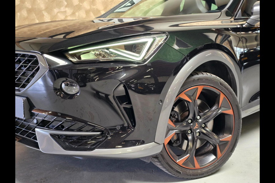 CUPRA Formentor 2.0 TSI 4DRIVE | Brembo | Pano | Leer |Beats | Memory | Keyless | Camera