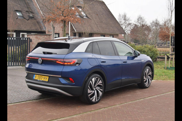 Volkswagen ID.4 First Max 77 kWh | Panoramadak | 360 Camera | Apple Carplay | Sfeerverlichting |