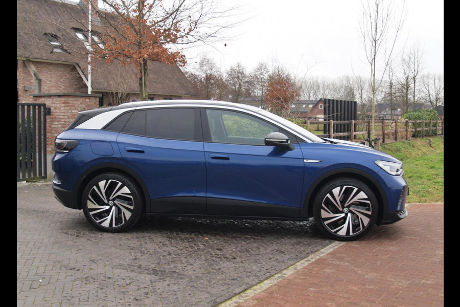 Volkswagen ID.4 First Max 77 kWh | Panoramadak | 360 Camera | Apple Carplay | Sfeerverlichting |