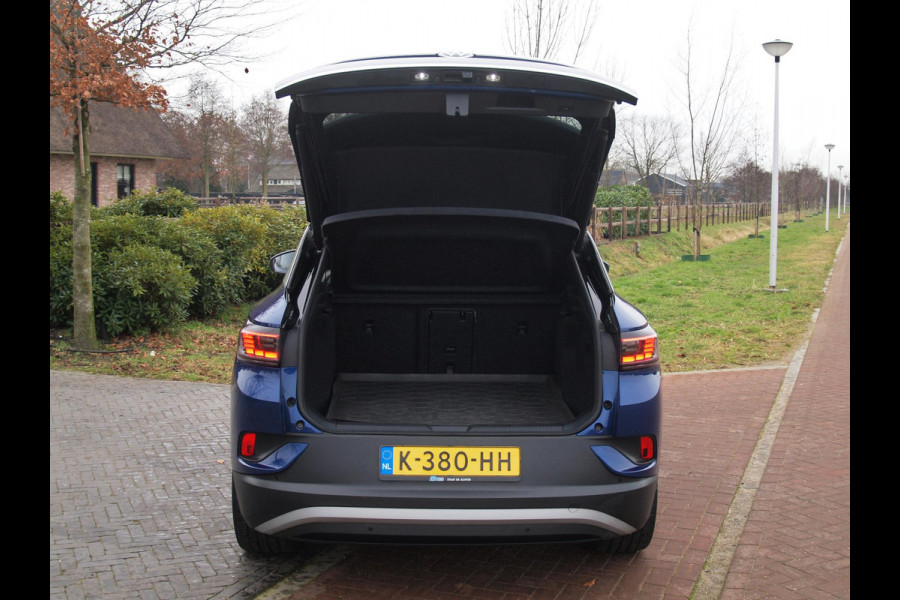 Volkswagen ID.4 First Max 77 kWh | Panoramadak | 360 Camera | Apple Carplay | Sfeerverlichting |