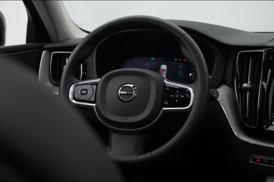 Volvo XC60 T6 350PK Automaat Plug-in hybrid AWD Plus Dark Panoramadak/ Cruise control/ Achteruitrijcamera/ Elektrisch bedienbare stoelen met geheugen/ Moritz leder/ Google infotainment/ Apple carplay/ Android auto/