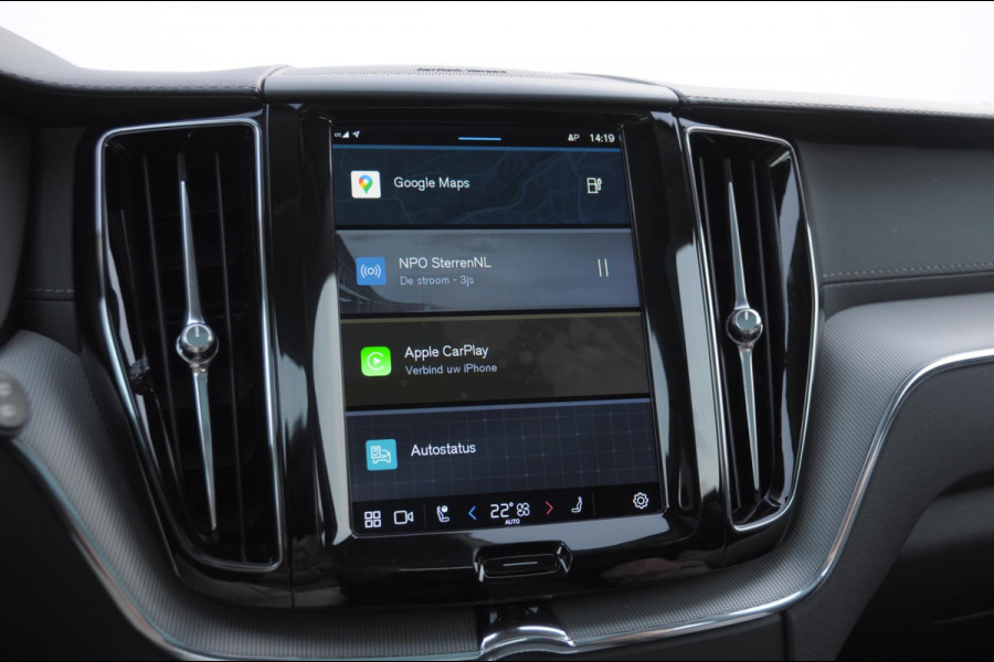 Volvo XC60 T6 350PK Automaat Plug-in hybrid AWD Ultra Bright Head-up display/ Harman Kardon audio/ BLIS/ Elektrischbedienbare stoelen met geheugen/ Moritz Leder/ Panoramadak/ Adaptive cruise control/ Pilot assist/ Apple Carplay/ Android auto/