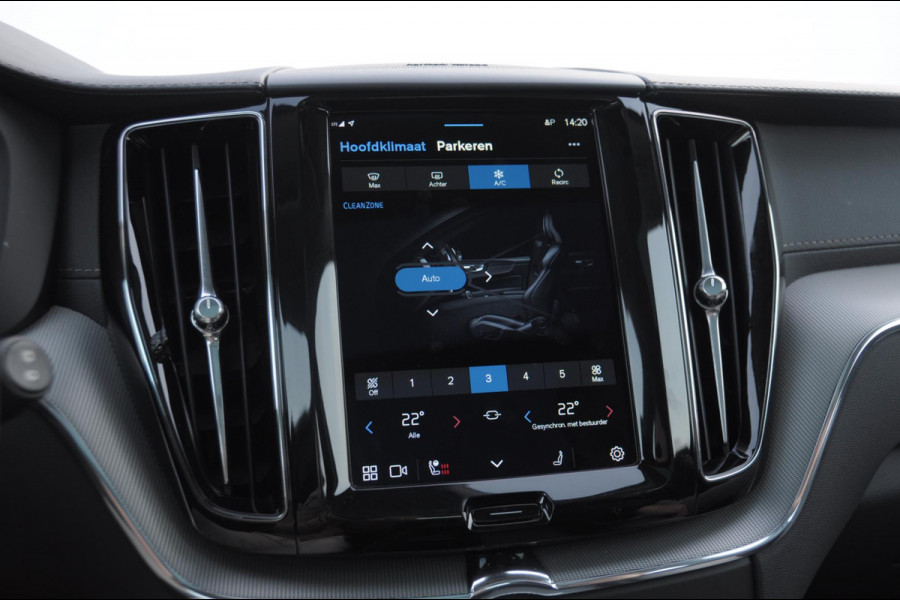 Volvo XC60 T6 350PK Automaat Plug-in hybrid AWD Ultra Bright Head-up display/ Harman Kardon audio/ BLIS/ Elektrischbedienbare stoelen met geheugen/ Moritz Leder/ Panoramadak/ Adaptive cruise control/ Pilot assist/ Apple Carplay/ Android auto/