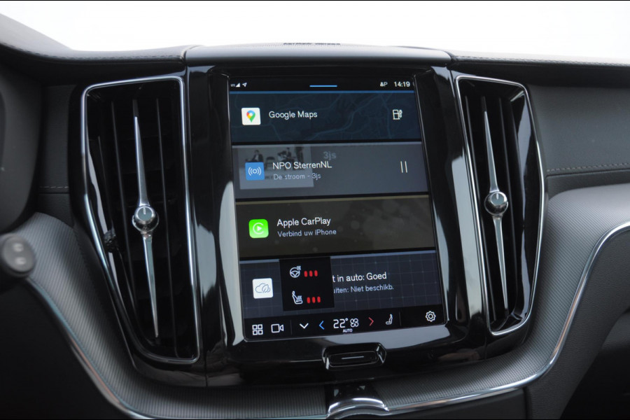 Volvo XC60 T6 350PK Automaat Plug-in hybrid AWD Ultra Bright Head-up display/ Harman Kardon audio/ BLIS/ Elektrischbedienbare stoelen met geheugen/ Moritz Leder/ Panoramadak/ Adaptive cruise control/ Pilot assist/ Apple Carplay/ Android auto/