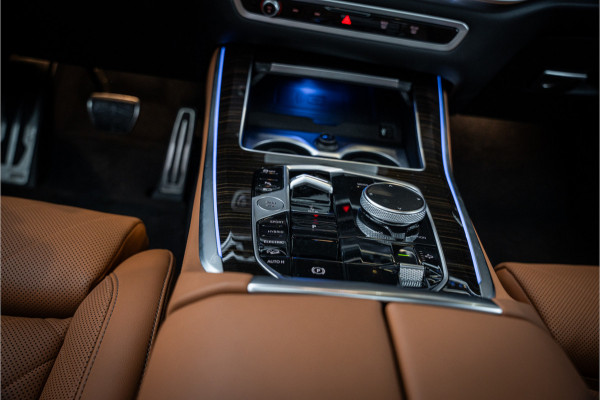 BMW X5 xDrive50e - Panorama | Luchtvering | H&K | Elek. Trekhaak | Memory