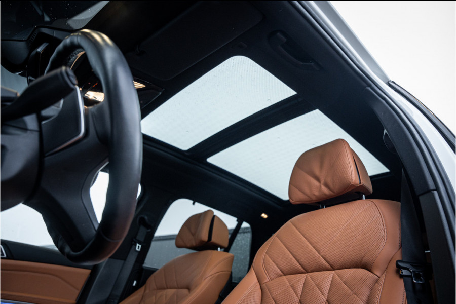 BMW X5 xDrive50e - Panorama | Luchtvering | H&K | Elek. Trekhaak | Memory
