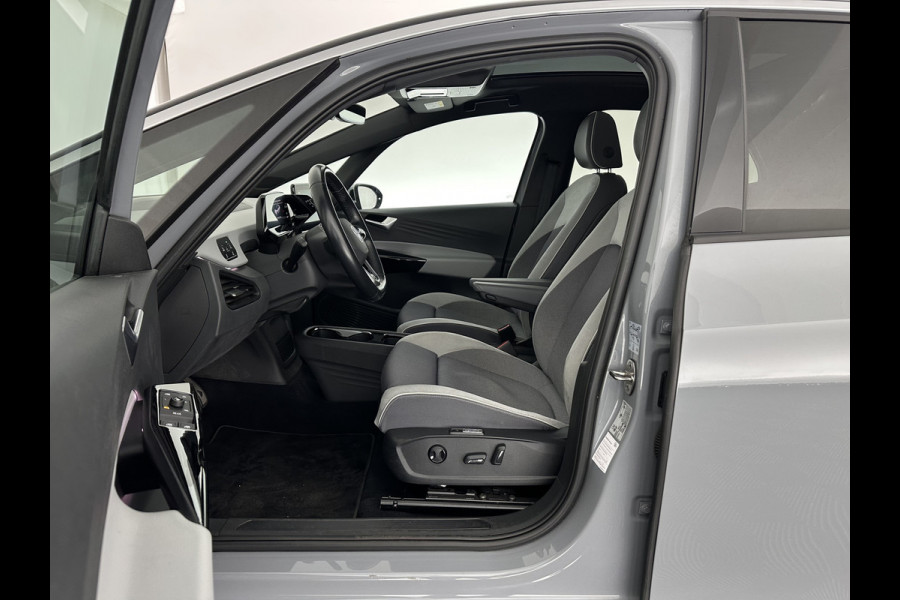 Volkswagen ID.3 First Max 58 kWh [ 3-Fase-11kW ] {SOH-92%} (INCL-BTW) *PANO | HEAD-UP | ADAPTIVE-CRUISE | FULL-LED | BLINDSPOT | CAMERA | KEYLESS | MICROFIBRE | AMBIENTLIGHT | NAVI-FULLMAP | DAB+ | ECC | HEATED-SPORTSEATS | DIGI-COCKPIT | 20"ALU*