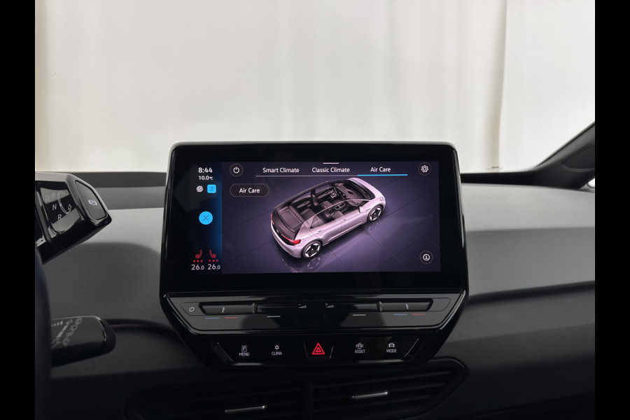 Volkswagen ID.3 First Max 58 kWh [ 3-Fase-11kW ] {SOH-92%} (INCL-BTW) *PANO | HEAD-UP | ADAPTIVE-CRUISE | FULL-LED | BLINDSPOT | CAMERA | KEYLESS | MICROFIBRE | AMBIENTLIGHT | NAVI-FULLMAP | DAB+ | ECC | HEATED-SPORTSEATS | DIGI-COCKPIT | 20"ALU*