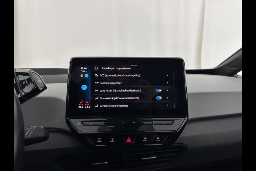 Volkswagen ID.3 First Max 58 kWh [ 3-Fase-11kW ] {SOH-92%} (INCL-BTW) *PANO | HEAD-UP | ADAPTIVE-CRUISE | FULL-LED | BLINDSPOT | CAMERA | KEYLESS | MICROFIBRE | AMBIENTLIGHT | NAVI-FULLMAP | DAB+ | ECC | HEATED-SPORTSEATS | DIGI-COCKPIT | 20"ALU*