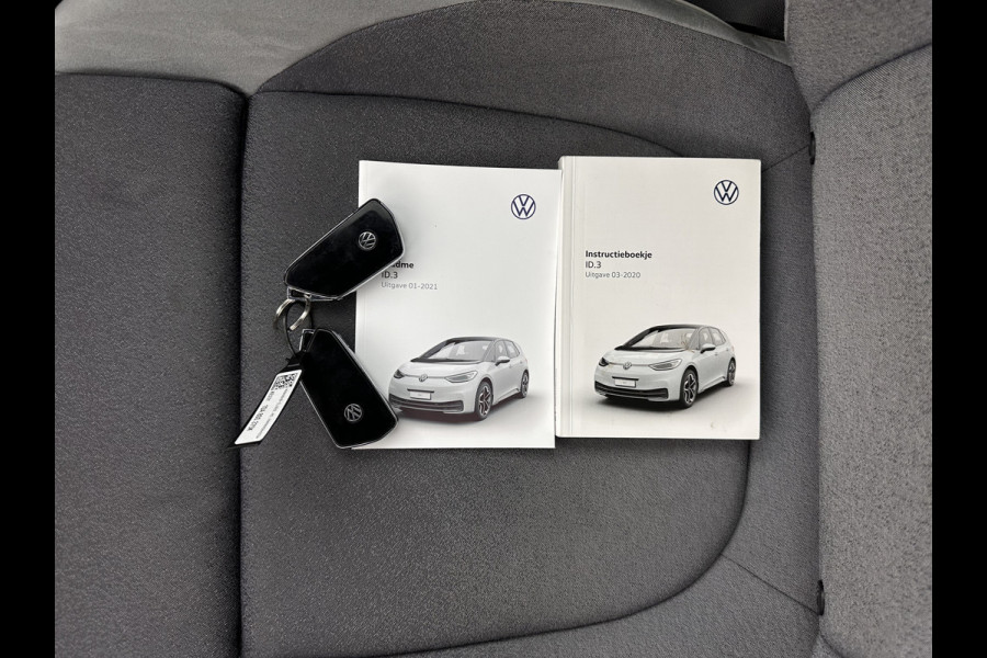 Volkswagen ID.3 First Max 58 kWh [ 3-Fase-11kW ] {SOH-92%} (INCL-BTW) *PANO | HEAD-UP | ADAPTIVE-CRUISE | FULL-LED | BLINDSPOT | CAMERA | KEYLESS | MICROFIBRE | AMBIENTLIGHT | NAVI-FULLMAP | DAB+ | ECC | HEATED-SPORTSEATS | DIGI-COCKPIT | 20"ALU*