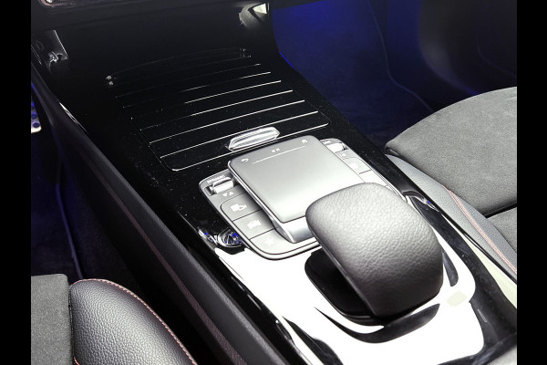 Mercedes-Benz CLA-Klasse Shooting Brake 250 e Business Solution AMG Limited 5 spaks lichtmetalen velgen | MBUX wide screen | Navigatie | Parking support met camera | Inclusief 24 maanden MB Certified garantie voor Europa.