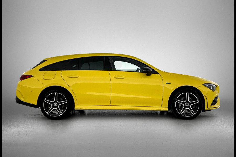 Mercedes-Benz CLA-Klasse Shooting Brake 250 e Business Solution AMG Limited 5 spaks lichtmetalen velgen | MBUX wide screen | Navigatie | Parking support met camera | Inclusief 24 maanden MB Certified garantie voor Europa.