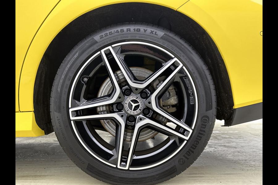 Mercedes-Benz CLA-Klasse Shooting Brake 250 e Business Solution AMG Limited 5 spaks lichtmetalen velgen | MBUX wide screen | Navigatie | Parking support met camera | Inclusief 24 maanden MB Certified garantie voor Europa.