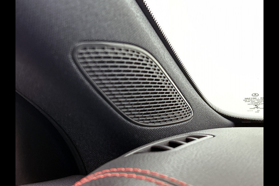 Mercedes-Benz CLA-Klasse Shooting Brake 250 e Business Solution AMG Limited 5 spaks lichtmetalen velgen | MBUX wide screen | Navigatie | Parking support met camera | Inclusief 24 maanden MB Certified garantie voor Europa.