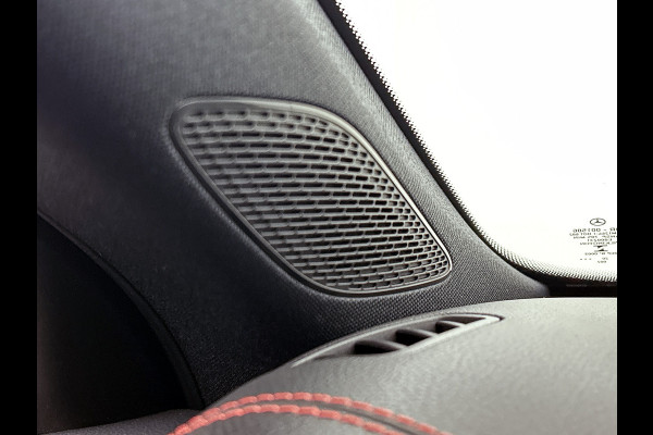 Mercedes-Benz CLA-Klasse Shooting Brake 250 e Business Solution AMG Limited 5 spaks lichtmetalen velgen | MBUX wide screen | Navigatie | Parking support met camera | Inclusief 24 maanden MB Certified garantie voor Europa.