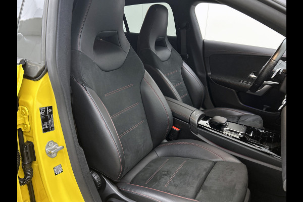 Mercedes-Benz CLA-Klasse Shooting Brake 250 e Business Solution AMG Limited 5 spaks lichtmetalen velgen | MBUX wide screen | Navigatie | Parking support met camera | Inclusief 24 maanden MB Certified garantie voor Europa.