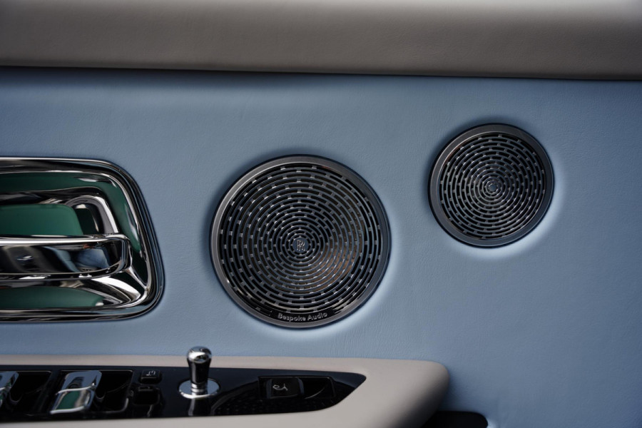 Rolls-Royce Cullinan 6.75 V12 / Bespoke Audio / Starlight / Twin-Coachline