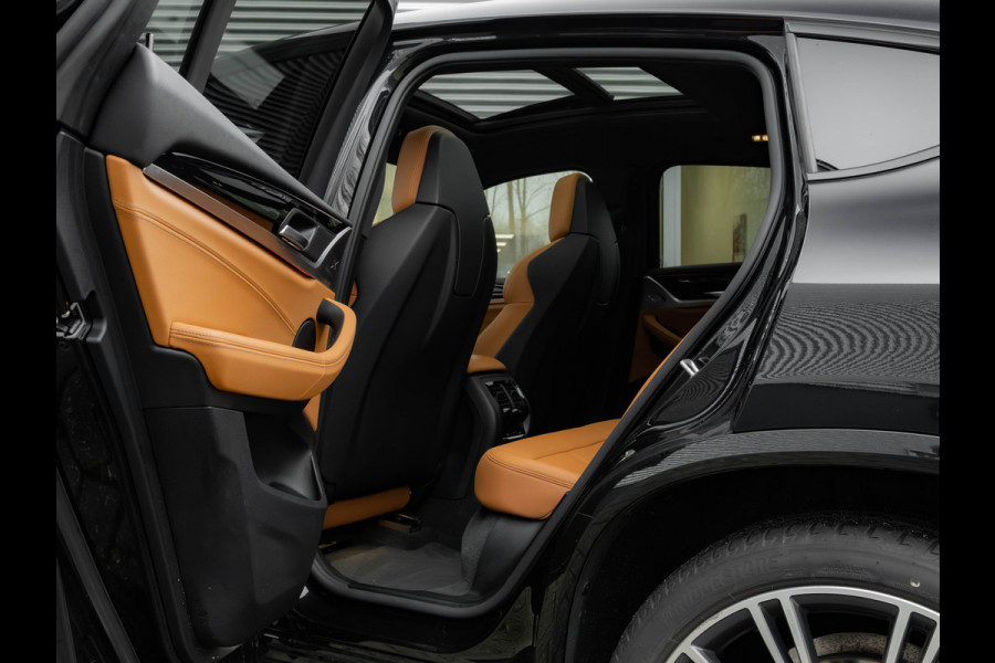 BMW X4 xDrive20d M-Sport - Standkachel - Pano - M-Zetels - Memory - Trekhaak - Head-up