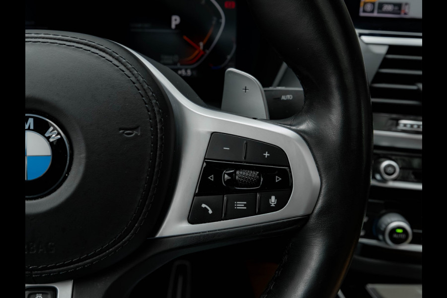 BMW X4 xDrive20d M-Sport - Standkachel - Pano - M-Zetels - Memory - Trekhaak - Head-up