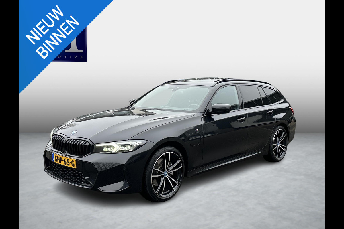 BMW 3 Serie Touring 320e M-SPORT | FACELIFT| PANO|1.STE EIGENAAR, DEALER OH. | LEER | ELEK. TREKHAAK| FABRIEKSGARANTIE T/M 08 2027| LEER| STOELVERWARMING| 19 INCH! SUPER COMPLEET!