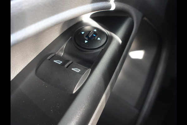 Ford Transit Connect 100pk L2 Trend Automaat Trekhaak Airco Navigatie Cruise Control