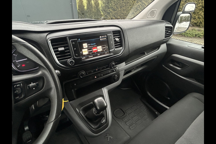 Peugeot Expert 2.0 BlueHDI 123 PK / 1e EIG. / L2H1 / TREKHAAK / DUBBELE CABINE / AIRCO / CRUISE / NAVI / 3-ZITS / CARPLAY