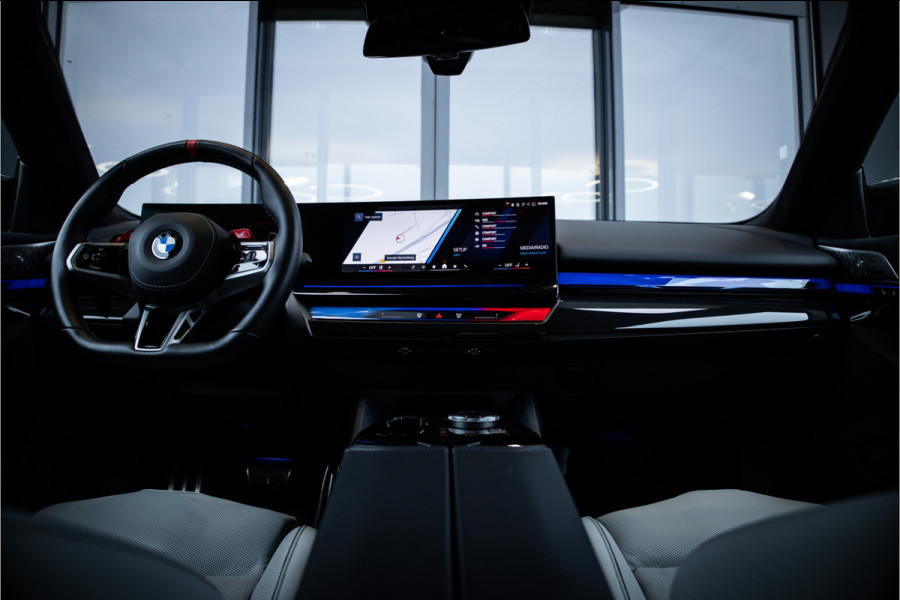 BMW M5 - Keramisch | Carbon | Bowers & Wilkins | Isle of Man Green | Stoelkoeling