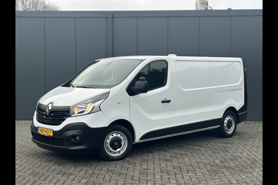 Renault Trafic 1.6 dCi 126 PK / L2H1 / TREKHAAK / AIRCO / CRUISE / NAVI / 3-ZITS / CAMERA / BLUETOOTH