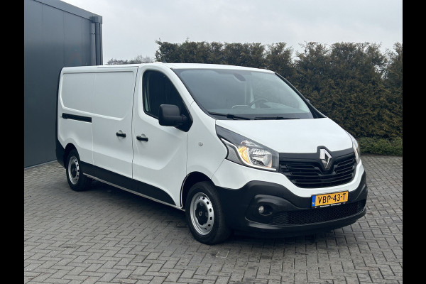Renault Trafic 1.6 dCi 126 PK / L2H1 / TREKHAAK / AIRCO / CRUISE / NAVI / 3-ZITS / CAMERA / BLUETOOTH