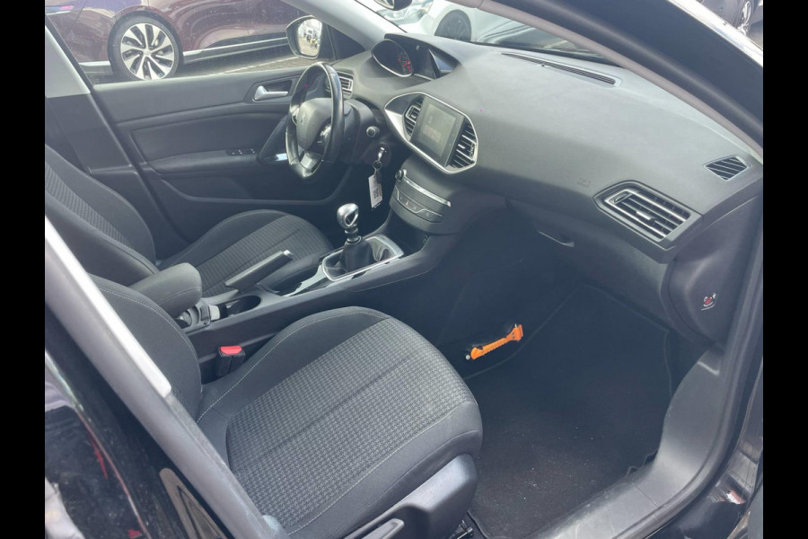 Peugeot 308 SW 1.2 PureTech Blue Lease Executive / panoramadak