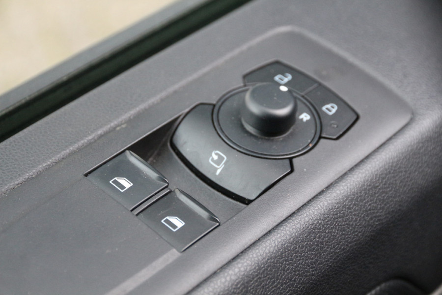 Ford Transit Custom 2.0 TDCI 136 | 2x Schuifdeur | L2H1 | LED | Camera | Clima..