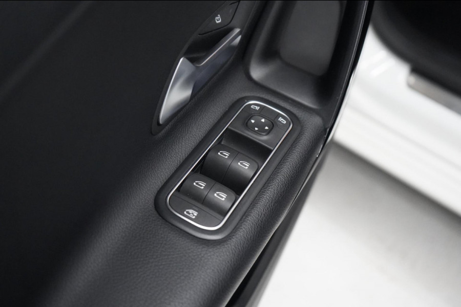 Mercedes-Benz A-Klasse 180 d Launch Edition Premium Plus | AIRCO | CRUISE