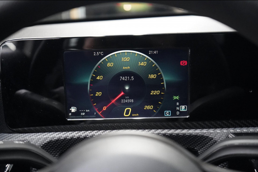 Mercedes-Benz A-Klasse 180 d Launch Edition Premium Plus | AIRCO | CRUISE