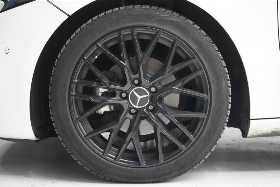 Mercedes-Benz A-Klasse 180 d Launch Edition Premium Plus | AIRCO | CRUISE