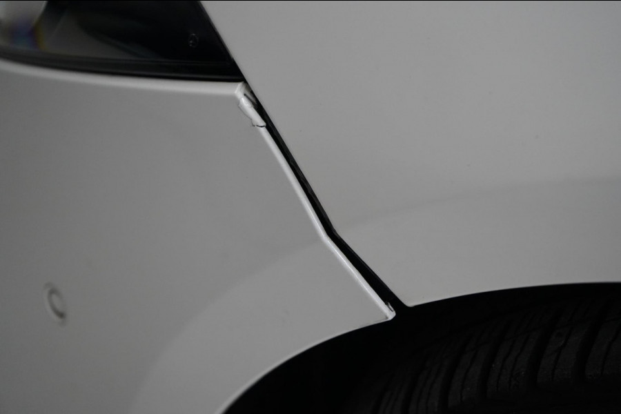 Mercedes-Benz A-Klasse 180 d Launch Edition Premium Plus | AIRCO | CRUISE