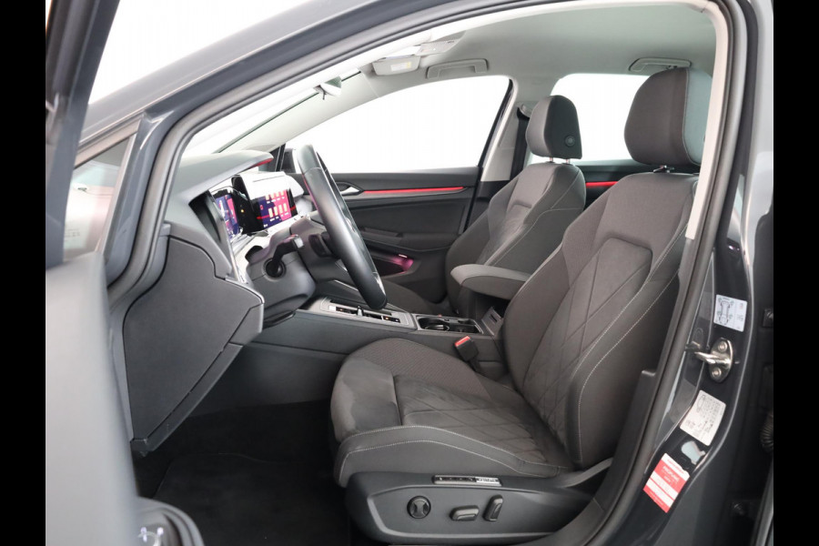 Volkswagen Golf 1.4 eHybrid Style 204 pk Automaat (DSG) | Navigatie via App | Parkeersensoren | Adaptieve cruise control | LED koplampen |