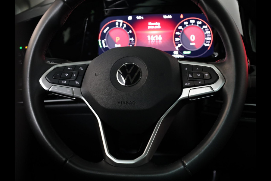 Volkswagen Golf 1.4 eHybrid Style 204 pk Automaat (DSG) | Navigatie via App | Parkeersensoren | Adaptieve cruise control | LED koplampen |