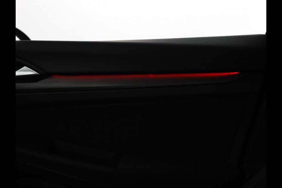 Volkswagen Golf 1.4 eHybrid Style 204 pk Automaat (DSG) | Navigatie via App | Parkeersensoren | Adaptieve cruise control | LED koplampen |