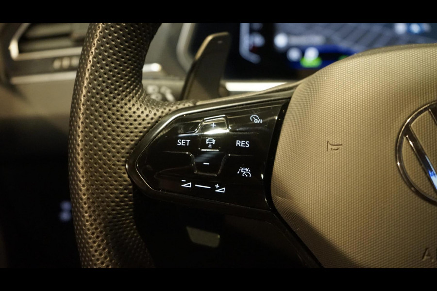 Volkswagen Tiguan 1.4 TSI eHybrid 245PK R-Line Maxton BLACKSTYLE AUTOMAAT-360CAMERA-ACC-AMBIANCE-IQLIGHT-KEYLESS-PANORAMA